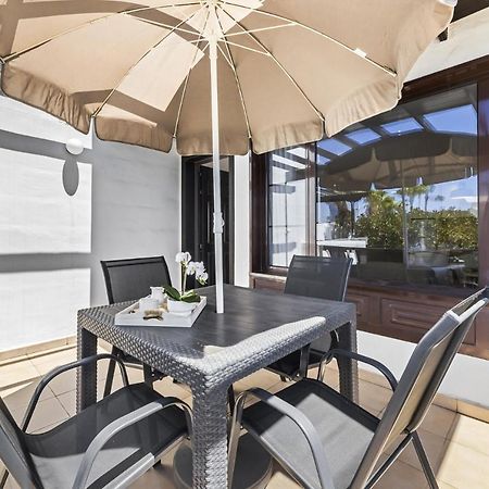 Casahost Bastian Boutique I Seaview Apartman Costa Teguise Kültér fotó