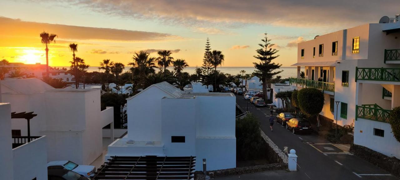 Casahost Bastian Boutique I Seaview Apartman Costa Teguise Kültér fotó