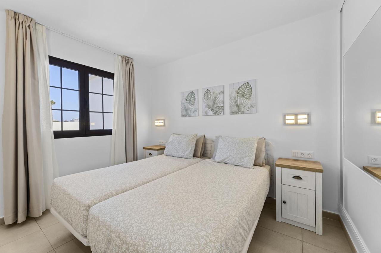 Casahost Bastian Boutique I Seaview Apartman Costa Teguise Kültér fotó